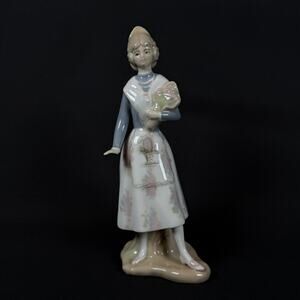 9" Vintage Valencia Spain Girl with Flowers Porcelain Bisque Figurine